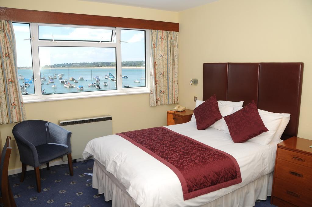 Dolphin Hotel Gorey Bagian luar foto