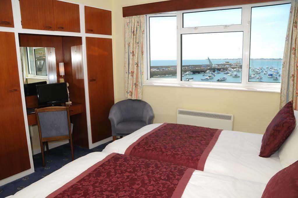 Dolphin Hotel Gorey Bagian luar foto